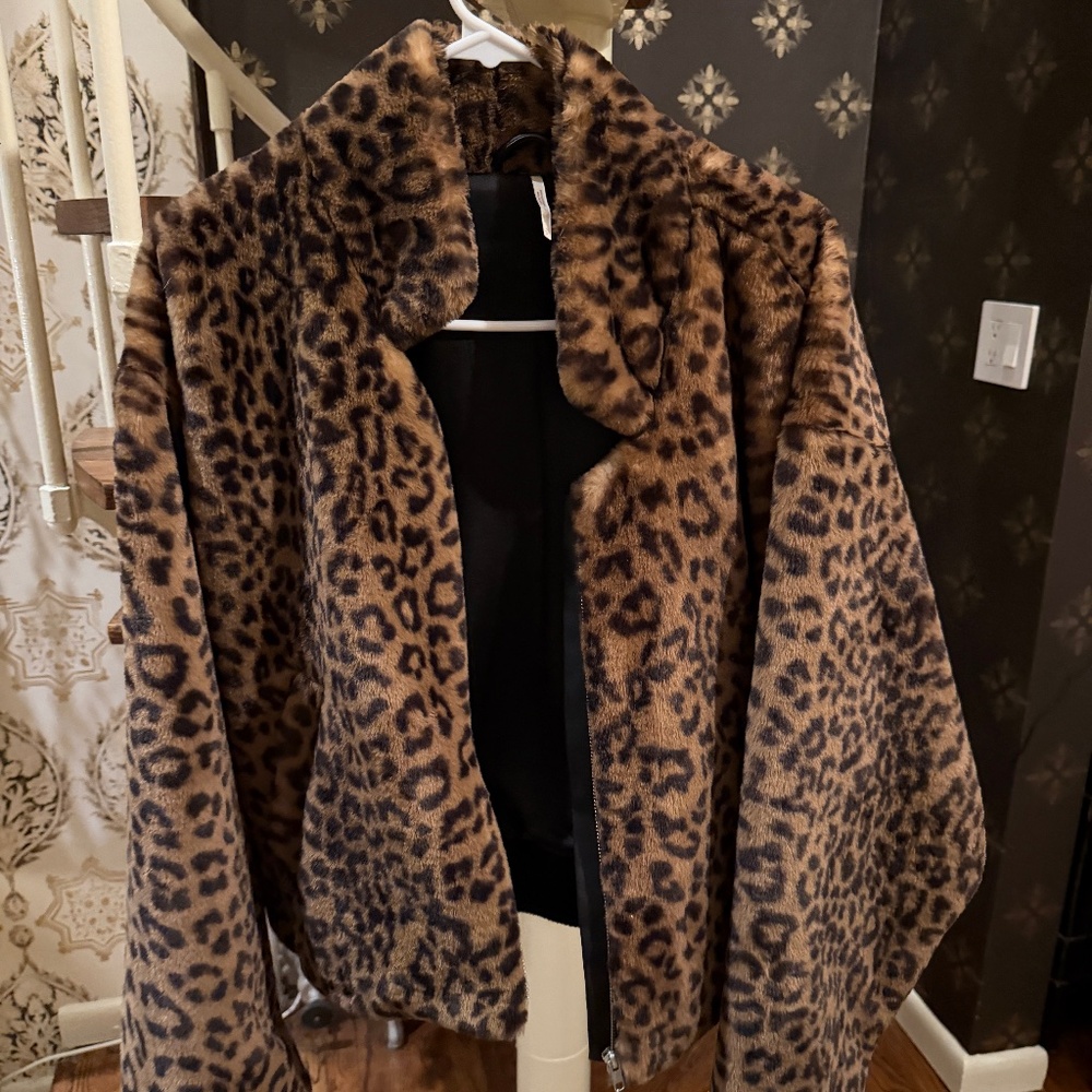 Free People Size Small Soft Leopard Print Jacket